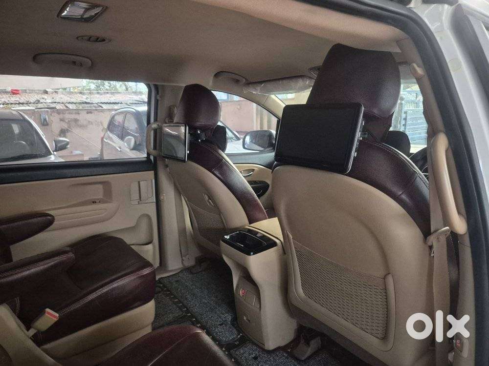 Kia Carnival Premium, 2020, Diesel