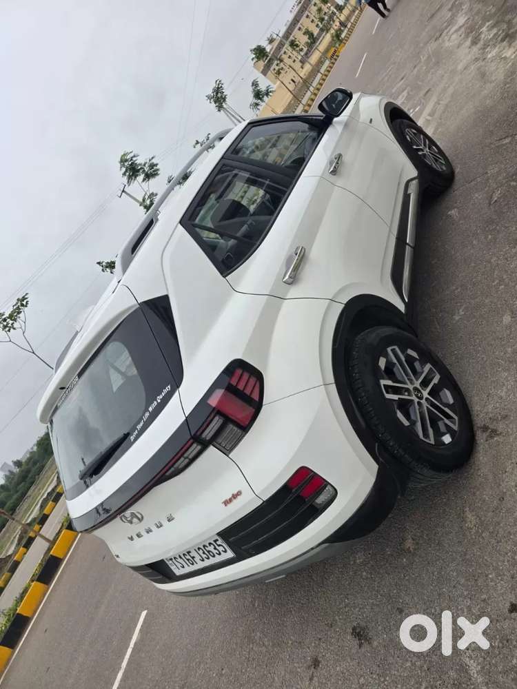 Hyundai Venue 1.0 Sx (o) Turbo Dct, 2023, Petrol