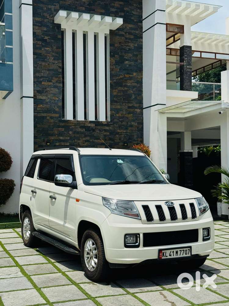 Mahindra Tuv 300 T8 Amt (automatic), 2017, Diesel