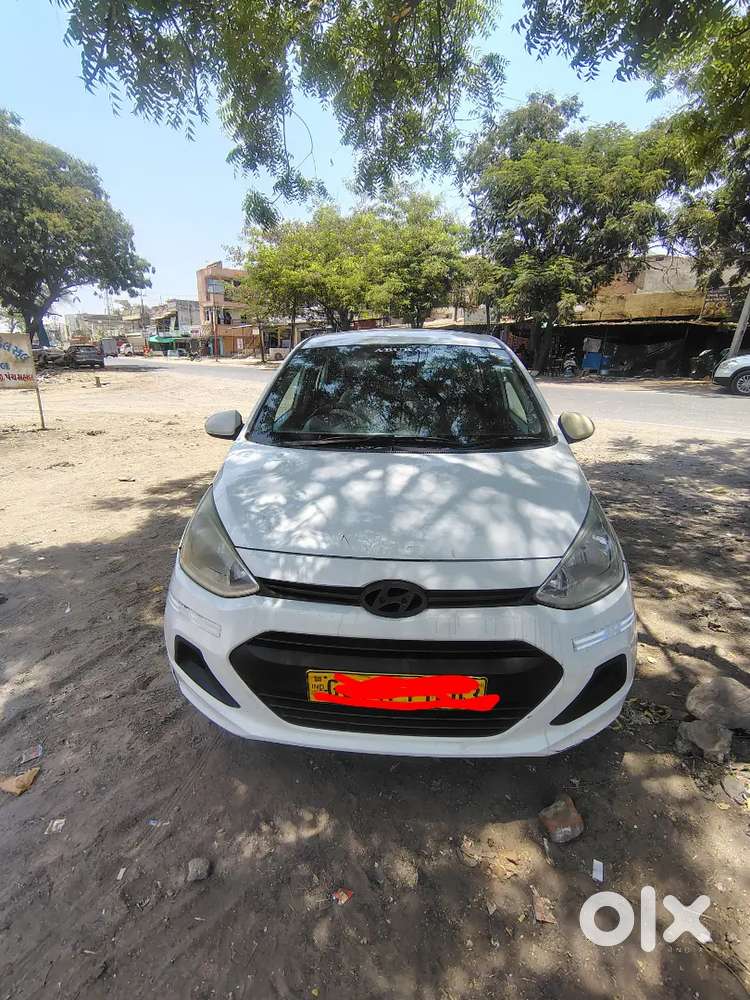 Hyundai Xcent 2017 Diesel Well Maintained