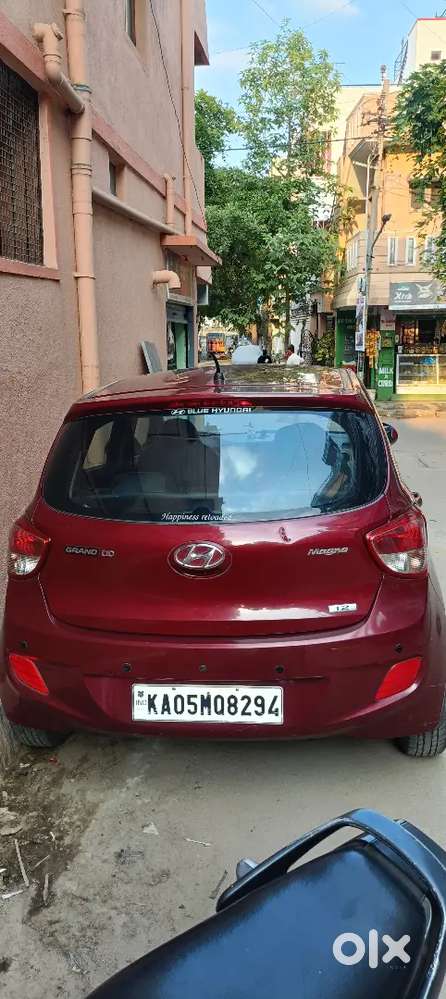 Hyundai I10 2015 It's In V Good Condition Company Maintenance