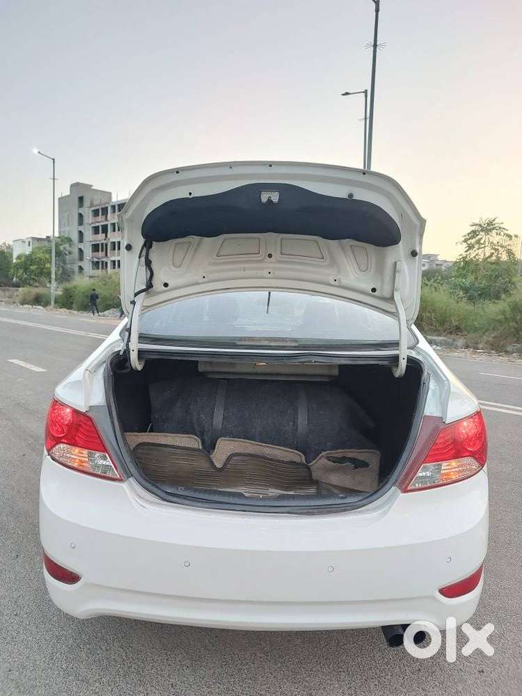 Hyundai Verna Ex 1.6 Vtvt At, 2014, Cng & Hybrids