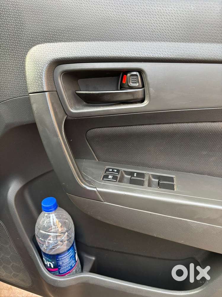 Maruti Suzuki Brezza Vdi, 2017, Diesel