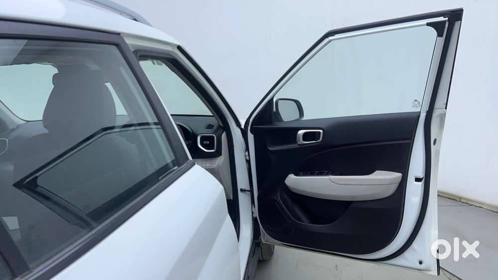 Hyundai Venue 1.0 Sx (o) Turbo Dct, 2023, Petrol