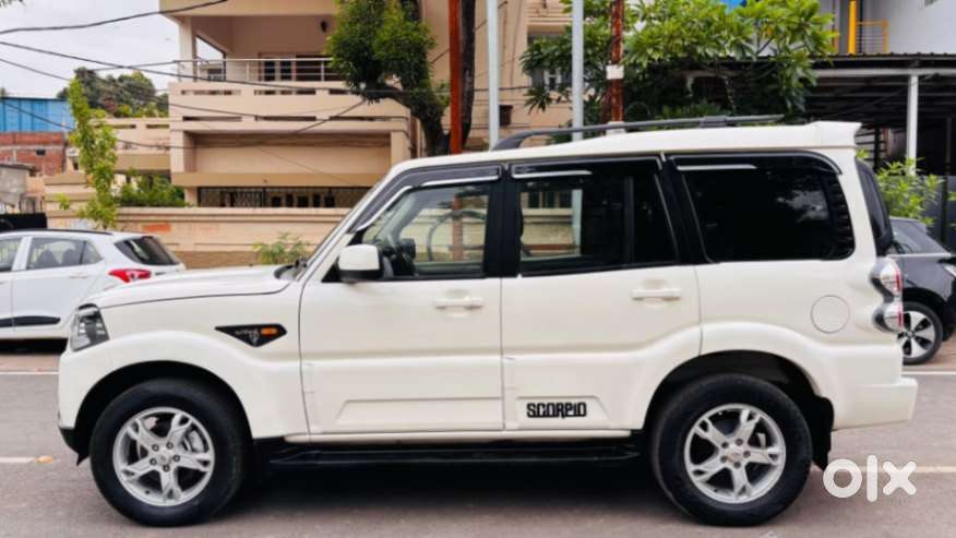 Mahindra Scorpio S10, 2017, Diesel