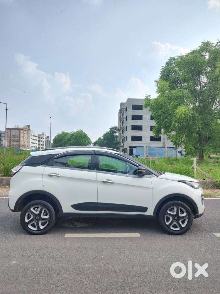 Tata Nexon 1.5 Revotorq Xm (s), 2021, Diesel