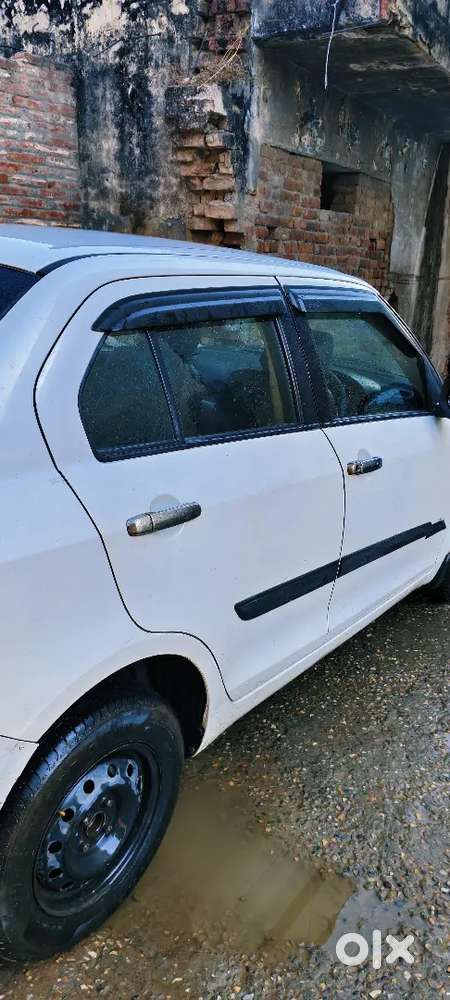 Maruti Suzuki Dzire 2013 Diesel 180000 Km Driven