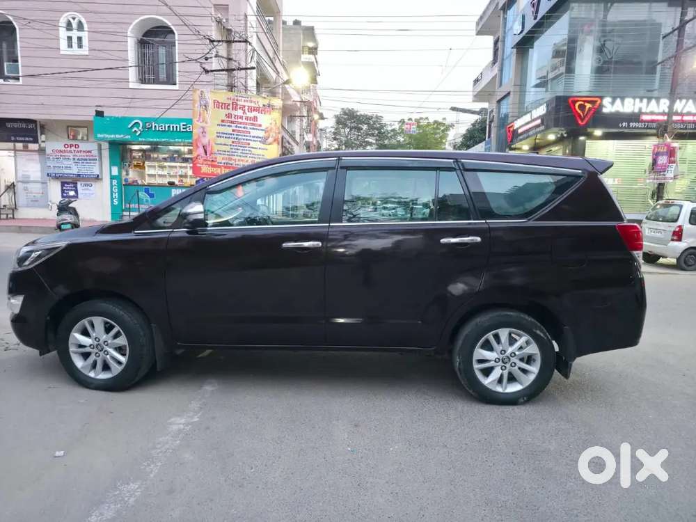 Toyota Innova Crysta 2017