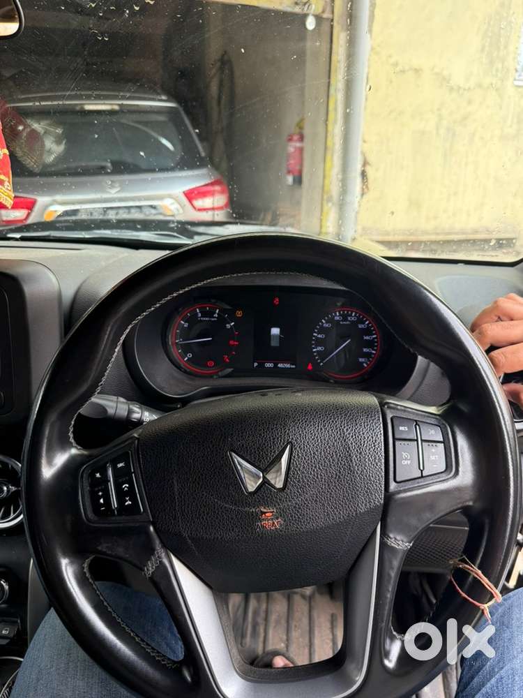 Mahindra Thar Petrol 2023