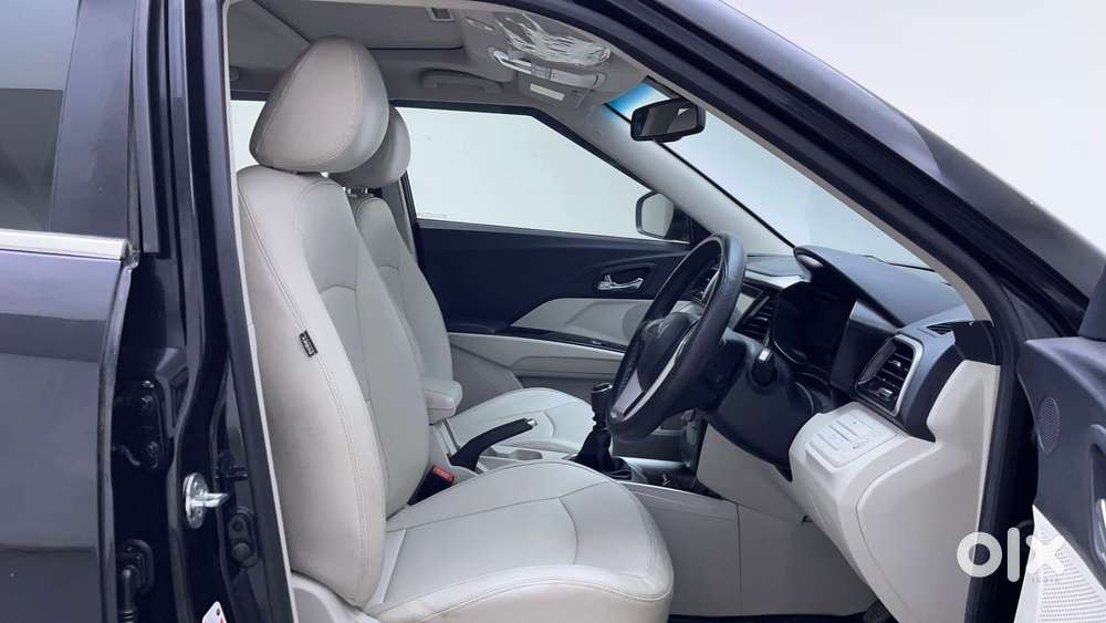 Mahindra Xuv300 W8 Option, 2023, Petrol