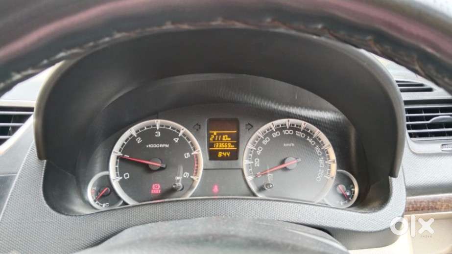 Maruti Suzuki Swift Dzire Vdi, 2013, Diesel