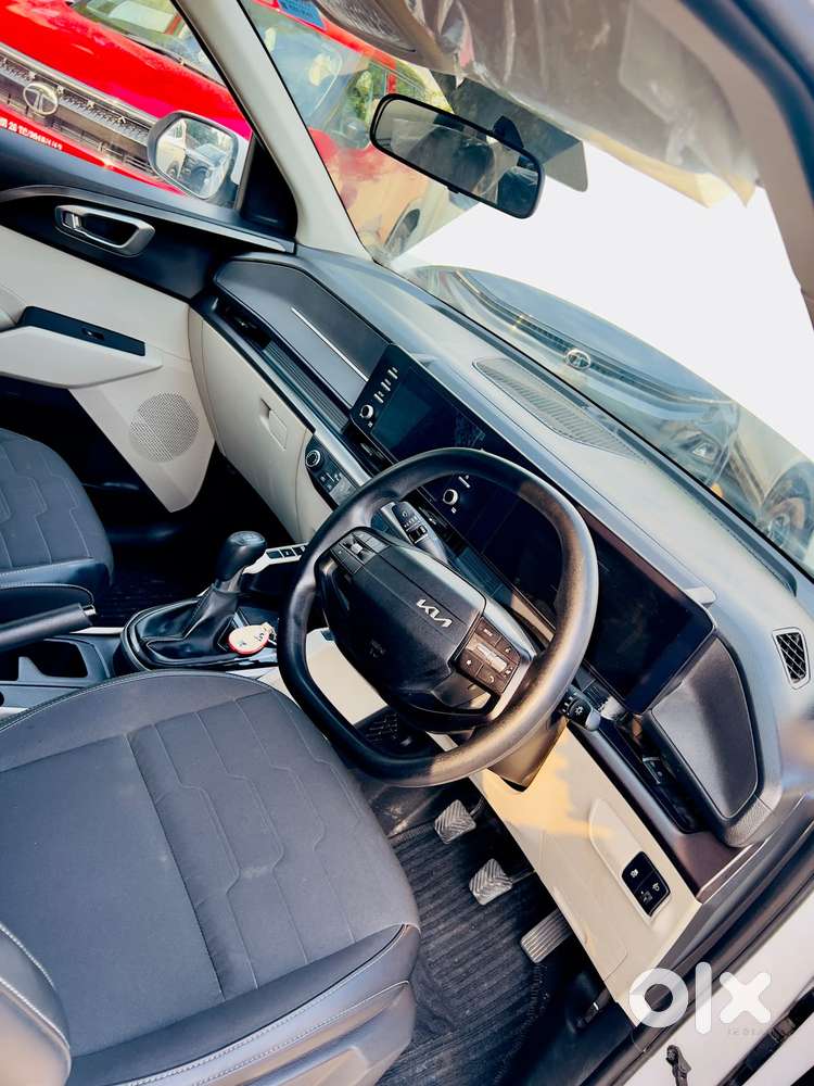 Kia Carens Clavis Htk, 2025, Petrol