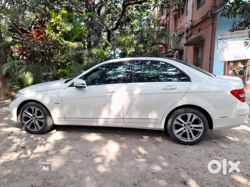 Mercedes-benz C Class 2011 Petrol 40000 Km Driven