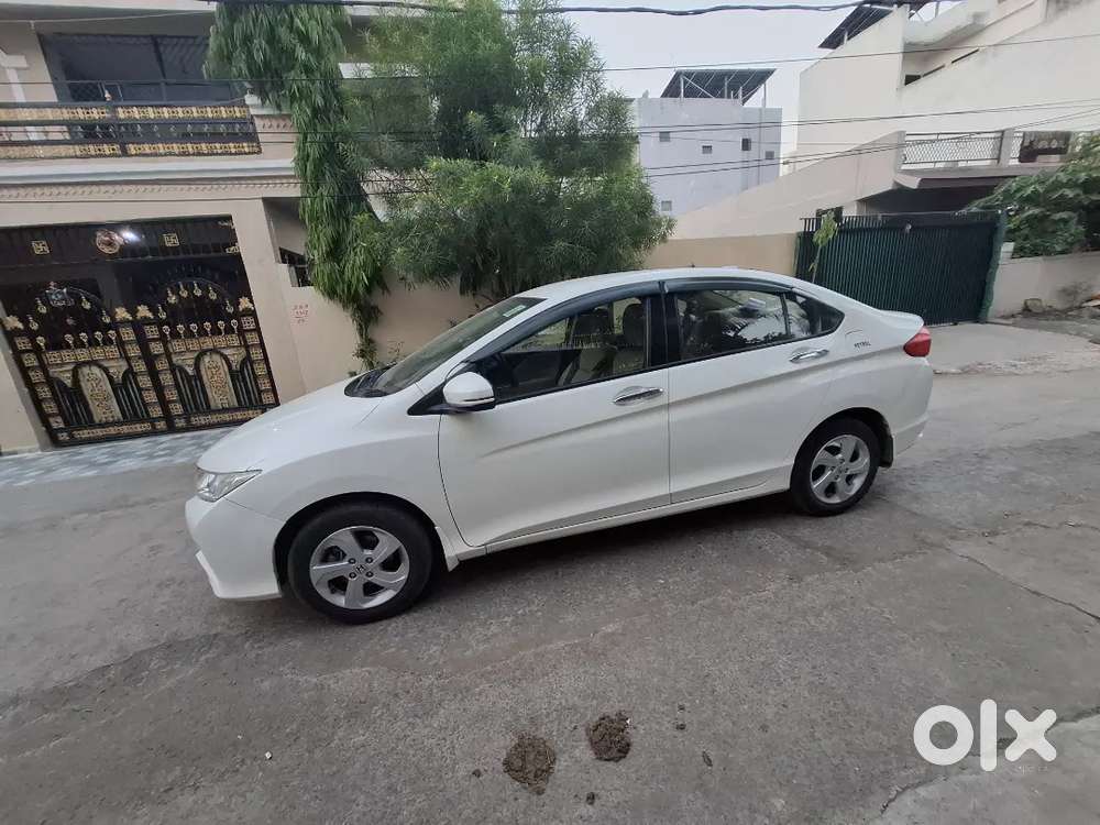 Honda City Petrol 2015 Model Excellent Condition Only 29000 Km Driven