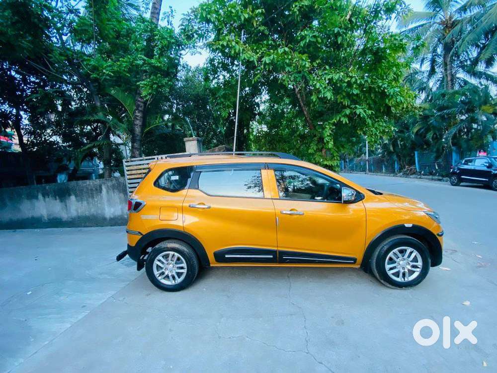 Renault Triber Rxt, 2021, Petrol