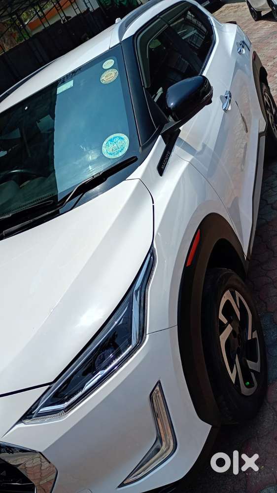 Nissan Magnite 1.0 Xv Premium Turbo Cvt, 2023, Petrol