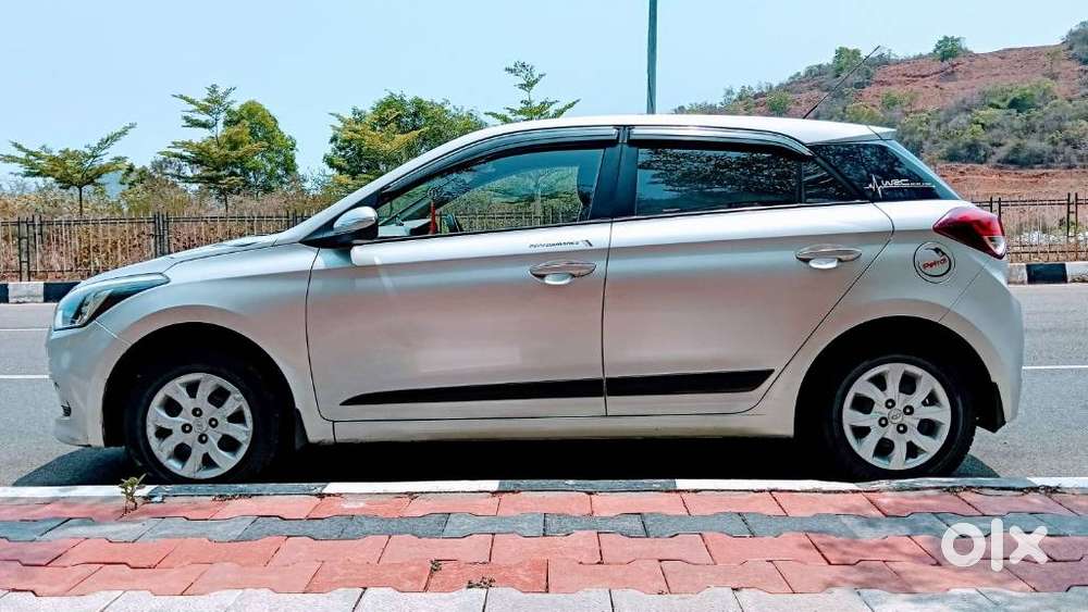 Hyundai Elite I20 Sportz (o) 1.2, 2017, Petrol