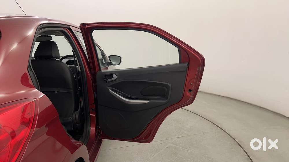 Ford Figo 2012-2015 Petrol Titanium, 2017, Petrol