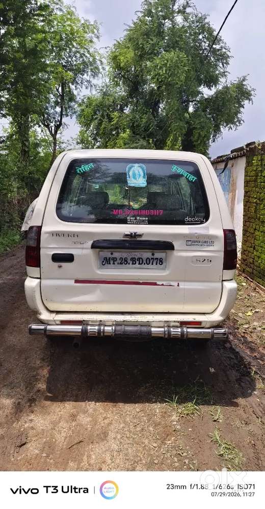 Chevrolet Tavera Neo 2012