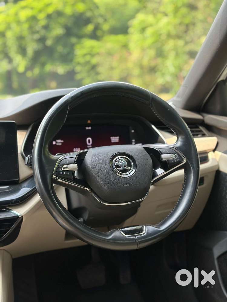 Skoda Octavia 2.0 Style Tsi At, 2022, Petrol