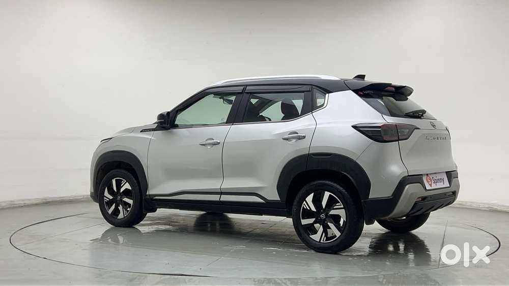 Nissan Magnite 1.0 Xv Premium Dual Tone, 2024, Petrol