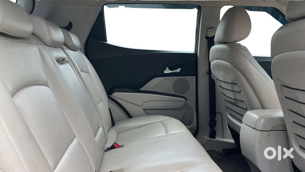 Mahindra Xuv300 W8 Option, 2022, Petrol