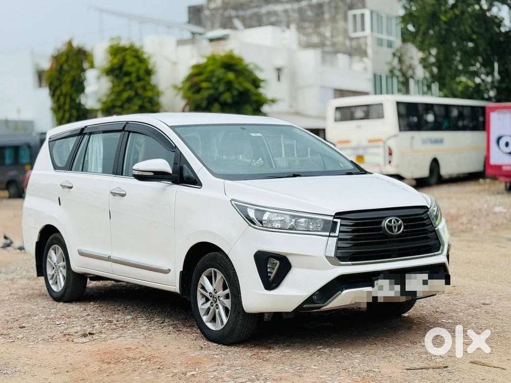 Toyota Innova Crysta 2.4 G Mt 7 Str, 2016, Diesel