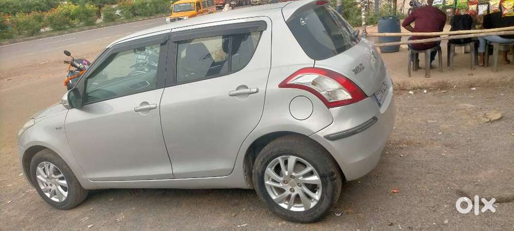 Maruti Suzuki Swift 1.3 Zxi, 2012, Petrol