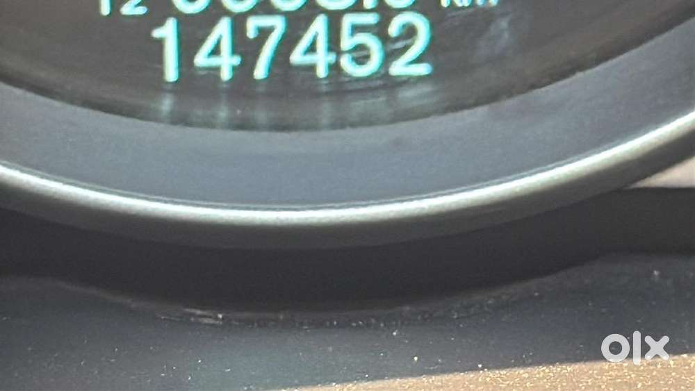 Volvo V40 Cross Country 2013 Well Maintained