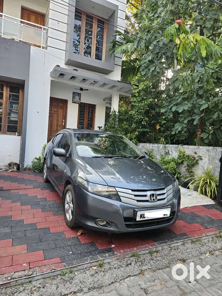 Honda City V