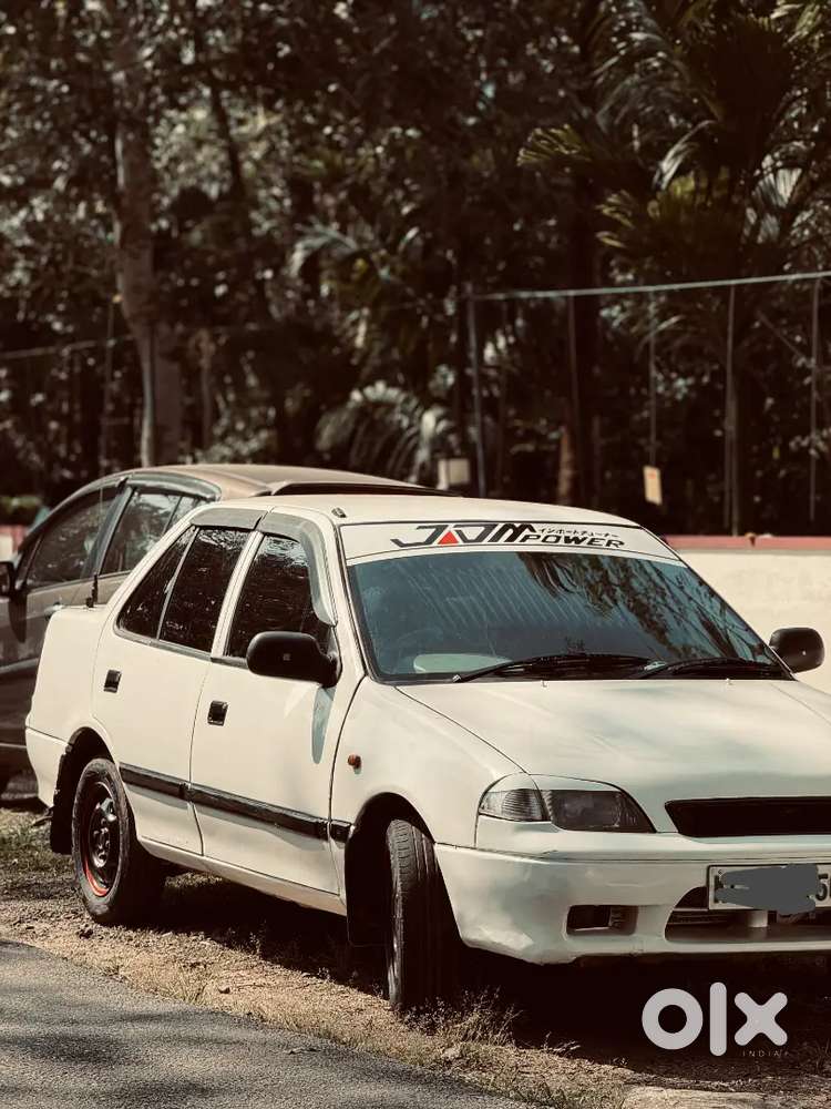 Maruti Esteem Vxi Petrol 1996