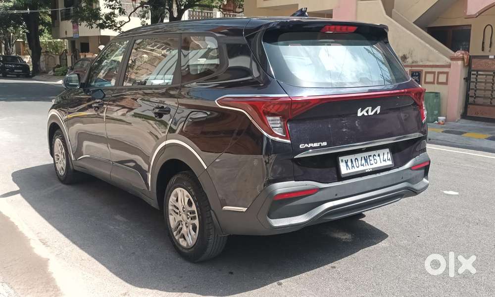 Kia Carens G 1.5 6mt Premium (o) 7-seater, 2024, Petrol