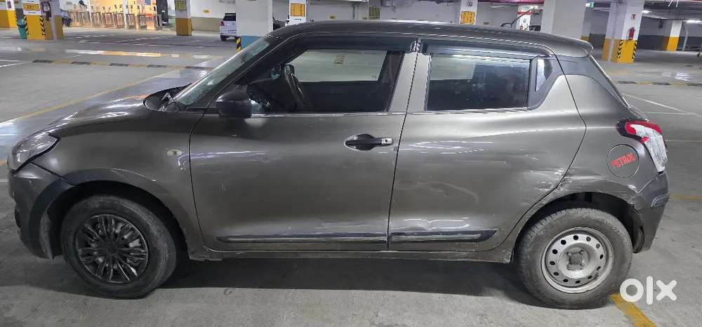 2019 Maruti Suzuki Swift Lxi Petrol Manual  80,000 Km Driven