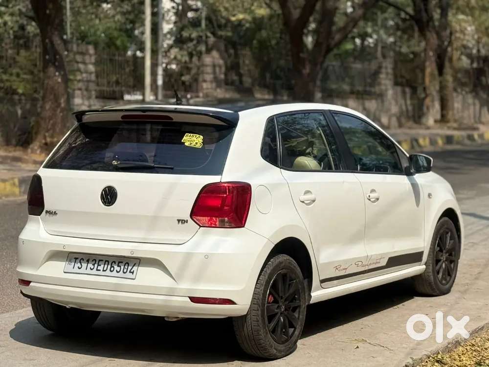 Volkswagen Polo 2015 Diesel 90000 Km Driven