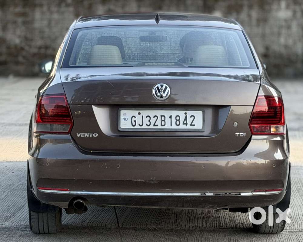 Volkswagen Vento 1.5 Highline Plus At 16 Alloy, 2016, Diesel