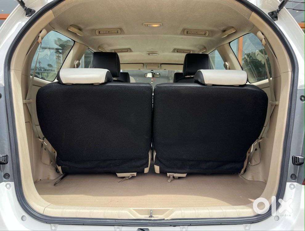 Toyota Innova 2.0 E, 2009, Petrol