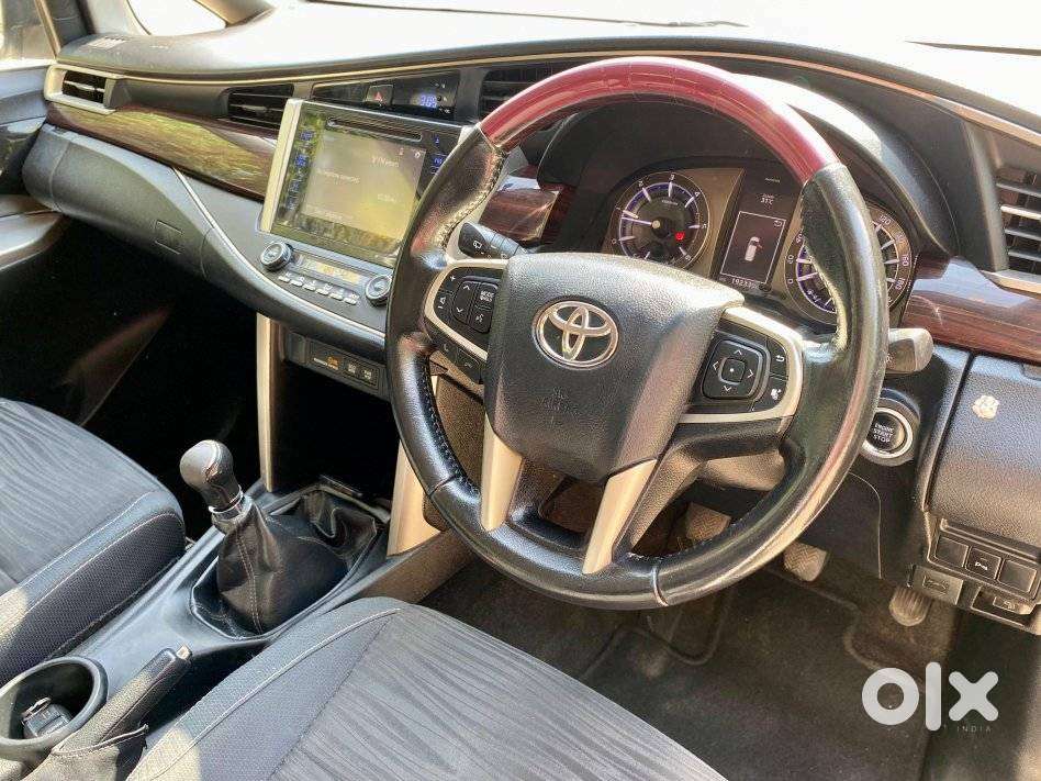 Toyota Innova Crysta 2.4 V 8 Str, 2017, Diesel
