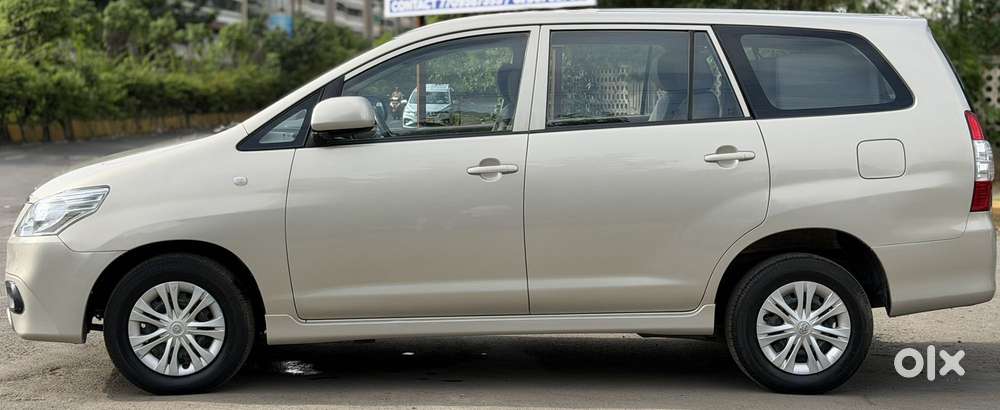Toyota Innova 2.5 Gx (diesel) 7 Seater Bs Iv, 2015, Diesel