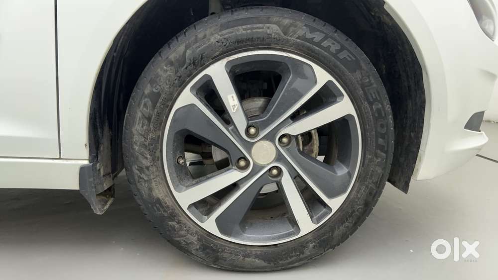 Tata Altroz Xz, 2024, Petrol