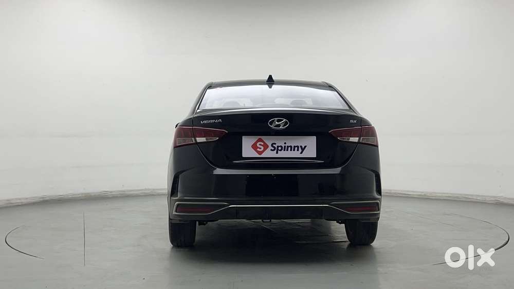Hyundai Verna 1.5 Sx Vtvt Ivt, 2021, Petrol