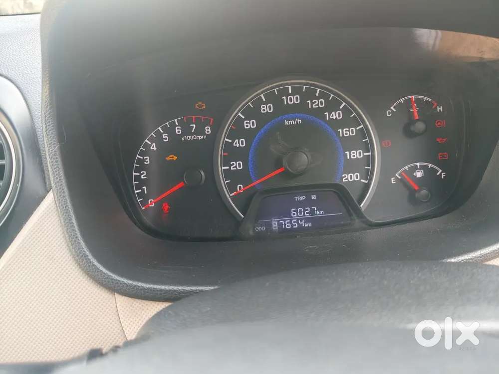 Hyundai Grand I10 2015 Petrol 87800 Km Driven