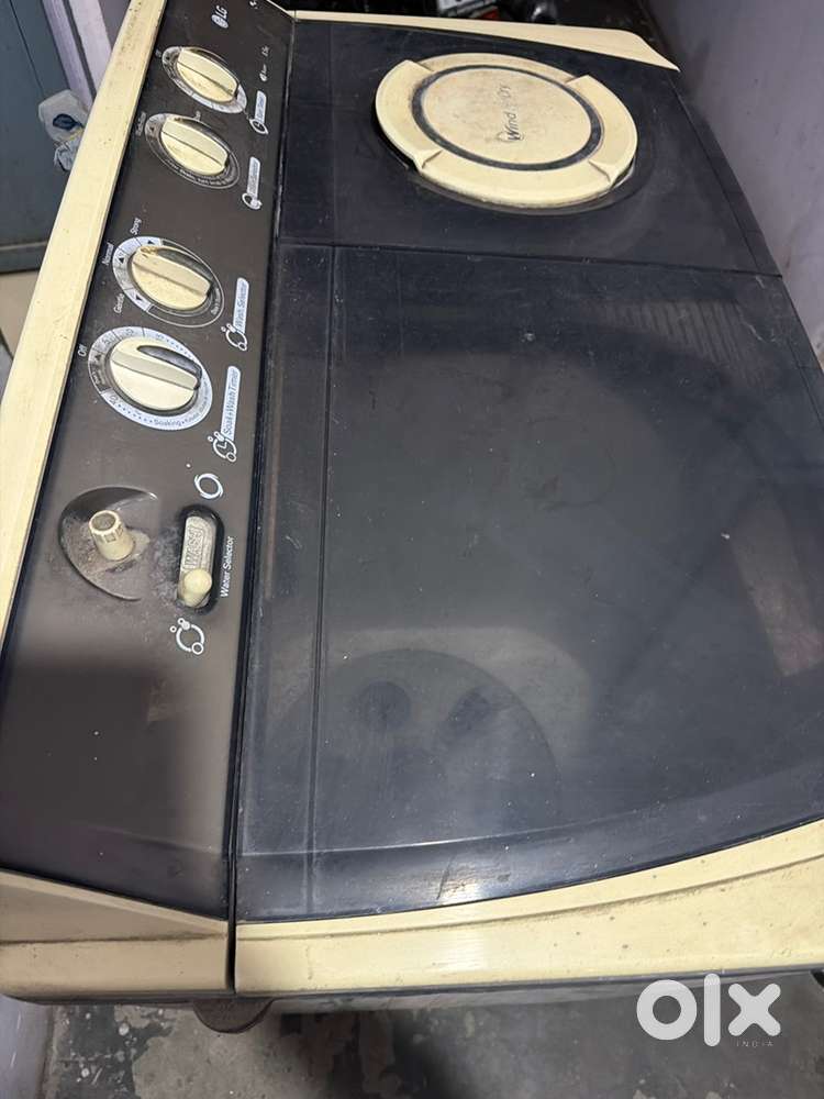 LG 8.5 KG Semi Automatic Washing Machine &ndash; Fully Working