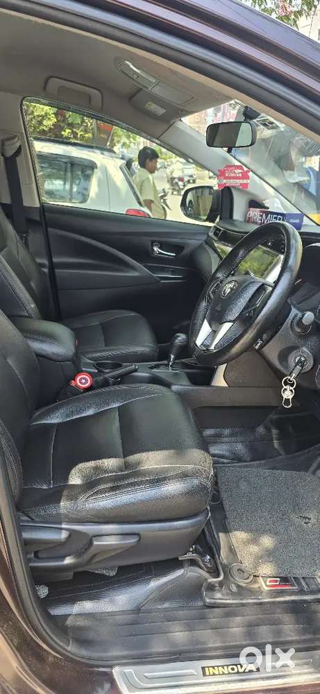 Innova Crysta G 2.4 Automatic