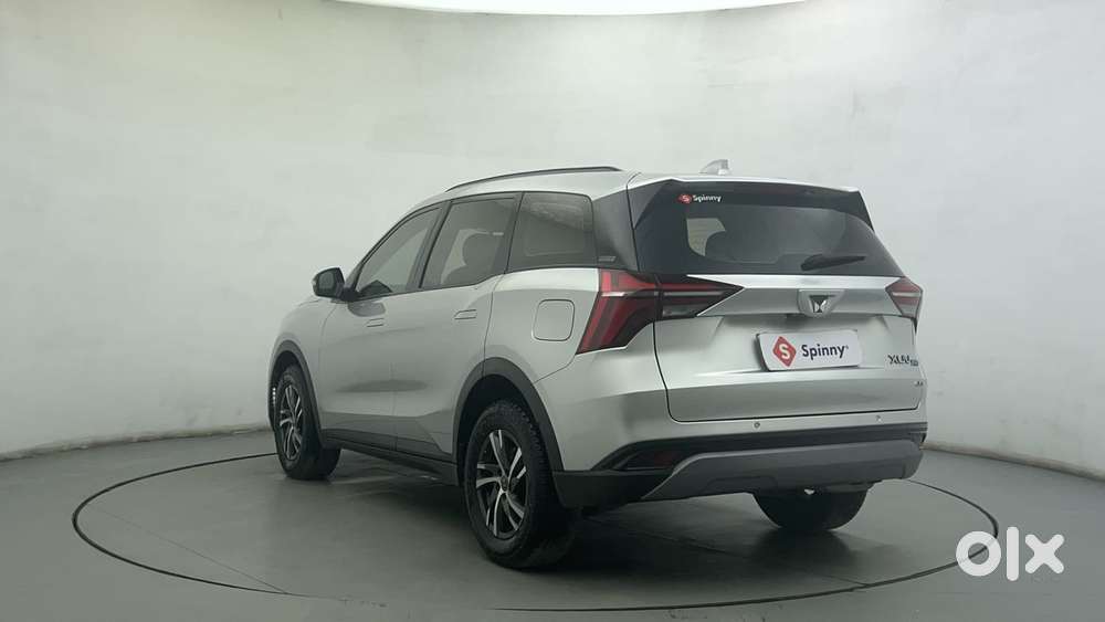 Mahindra Xuv700 2.0 Ax 5 Petrol At Str, 2022, Petrol