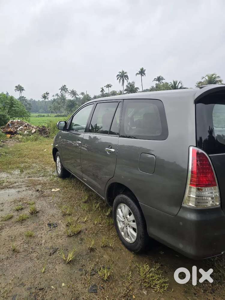 Toyota Innova Diesel 2011 Car