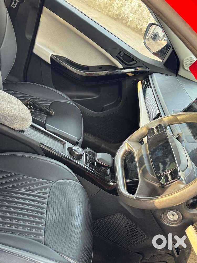 Tata Curvv Accomplished S 1.2 Revotron Petrol 7dca, 2025, Petrol