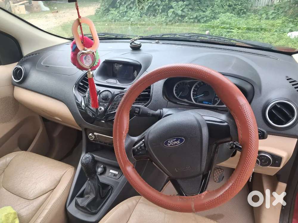 Ford Aspire Titanium Blu 2017