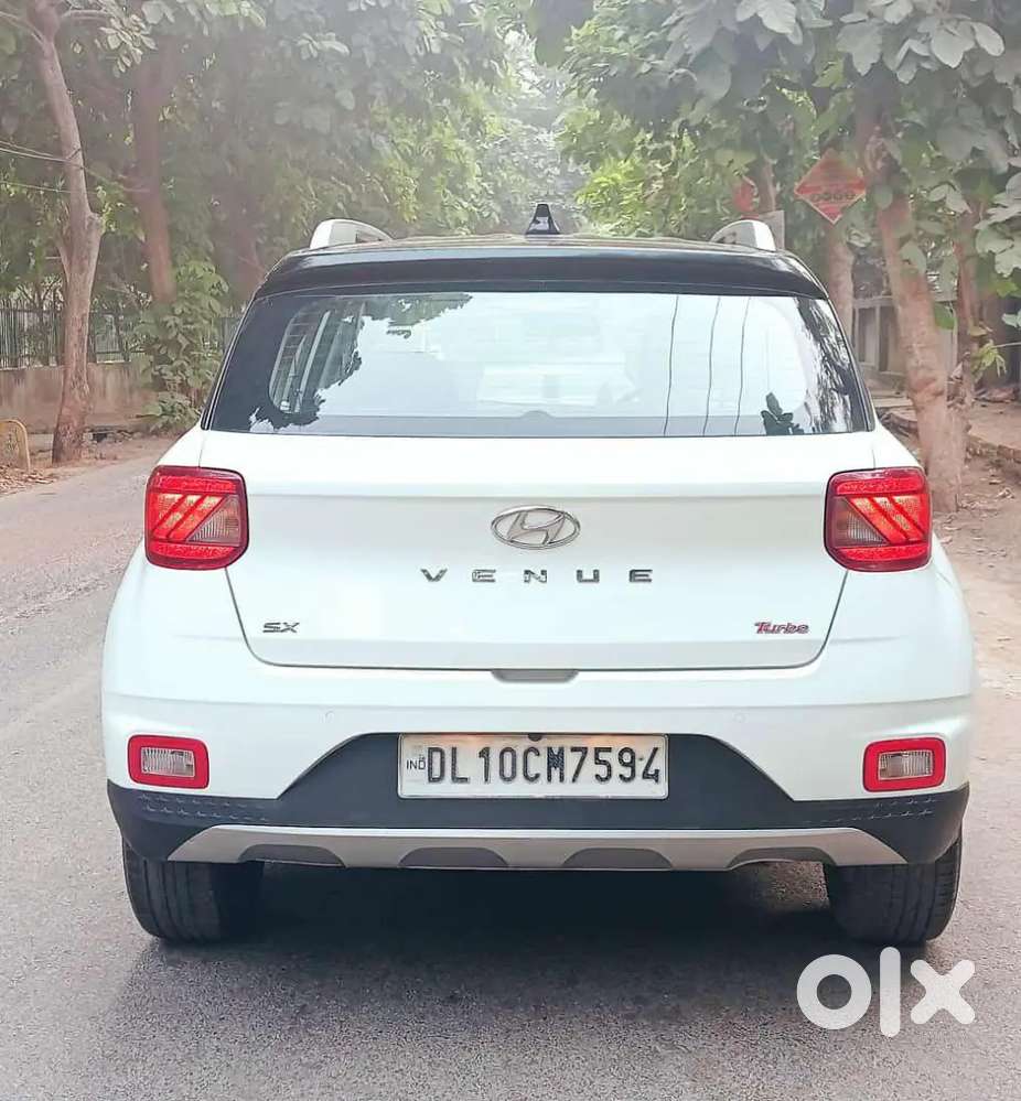 Hyundai Venue 2019 Petrol 45000 Km Driven