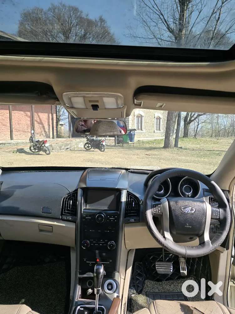 Mahindra Xuv500 Automatic 2016dec W10 Diesel 87000 Km Driven