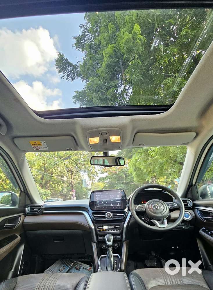 Toyota Urban Cruiser Hyryder 1.5 V Hybrid, 2025, Petrol